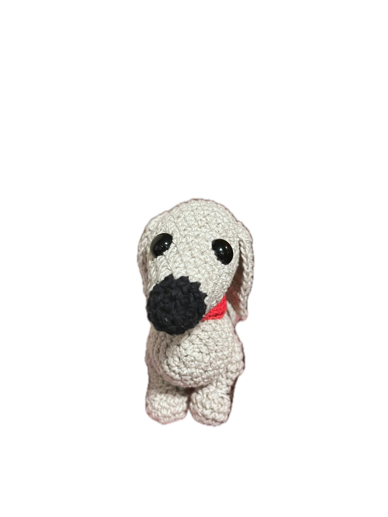 Perro Salchica 12 cm Beige Claro. Amigurumi