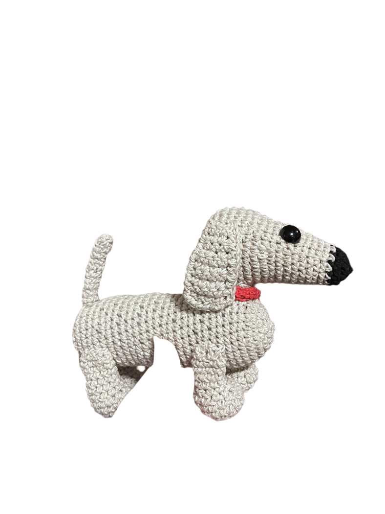 Perro Salchica 12 cm Beige Claro. Amigurumi