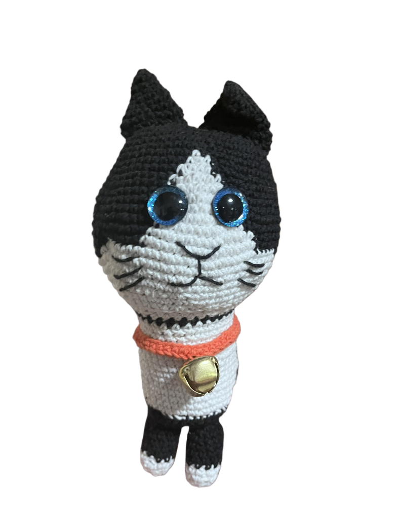 Gato negro cascabel 22 cm. Amigurumi